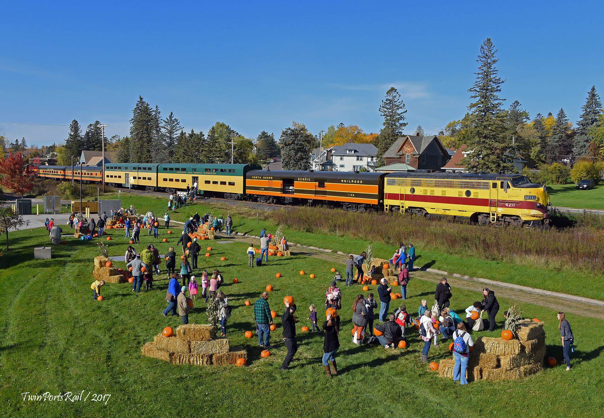 pumpkin patch express train